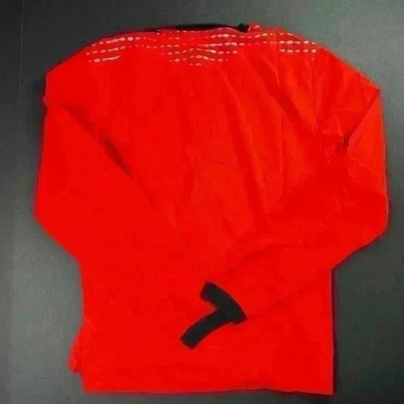 💰HUGE CLEARANCE SALE 💰 NWT  Hoka One One Men’s 1/2 Zip Wind Shell - Picture 2 of 7